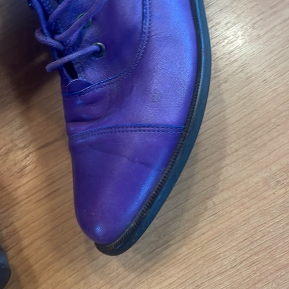 PURPLE LEATHER sz6 Prince lace up 80s 90s ankle boots flat soft almond toe - Picture 2 of 7